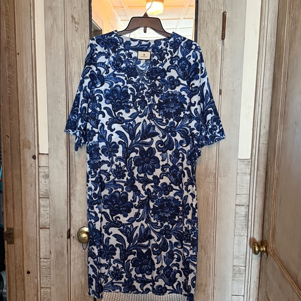 (SHELL) Tuckernuck Blue and White Floral Midi Dress